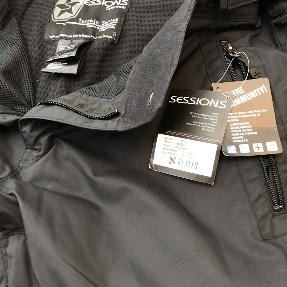 Snowboard pants